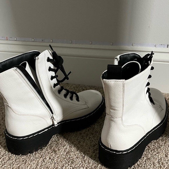 worn once to Trippie Redd concert , perfect condition - Picture 3 of 4